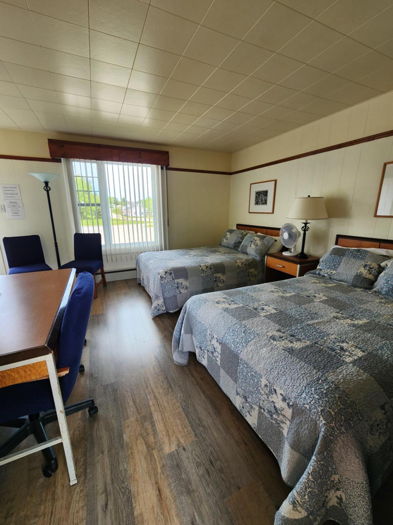 Motel Et Chalets Bo-Fleuve Evangeline Saint-Siméon Exterior foto